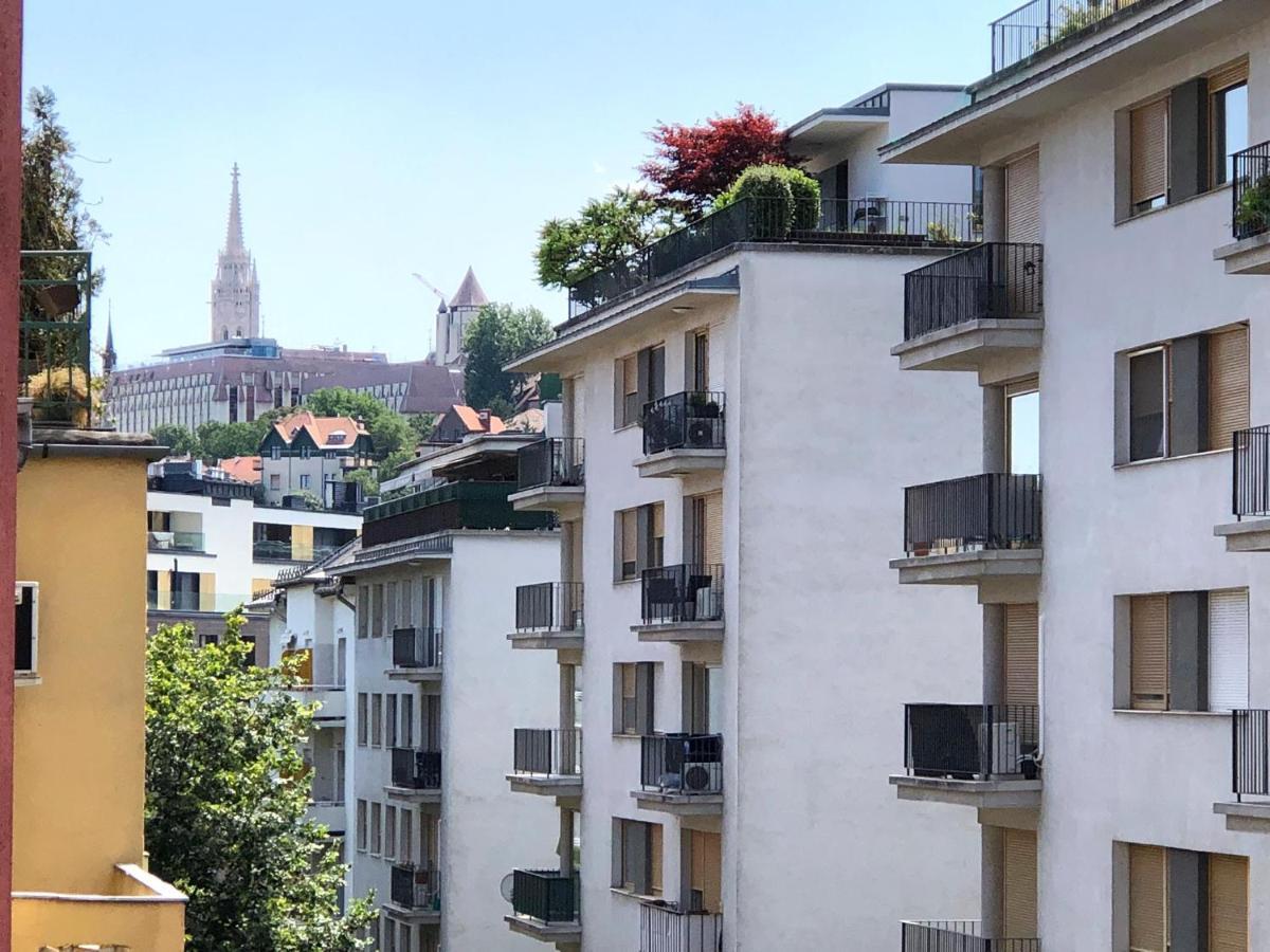 Castle Corner Apartment Budapest Esterno foto