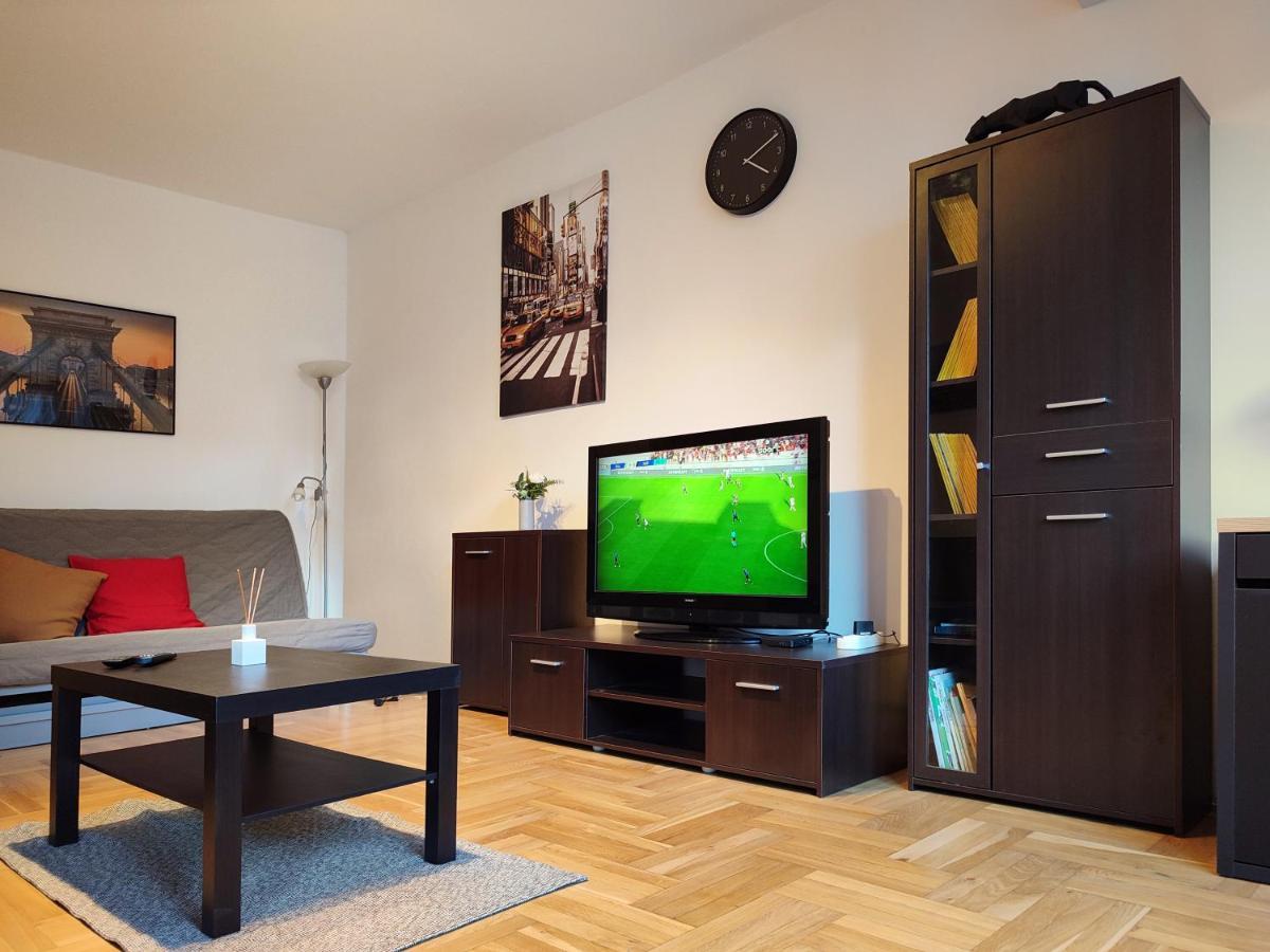 Castle Corner Apartment Budapest Esterno foto